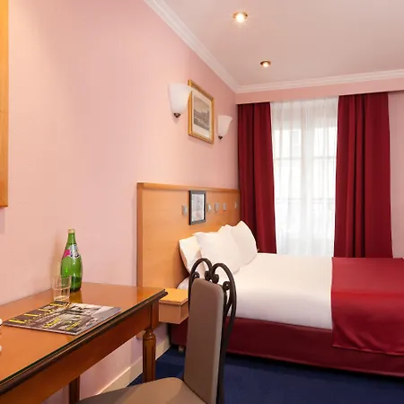 Hotel Grand Amelot 3*