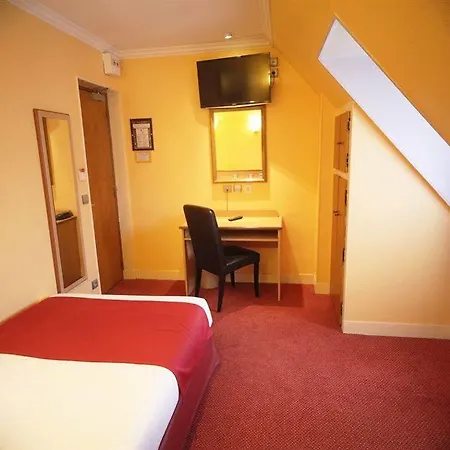 Hotel Grand Amelot 3*