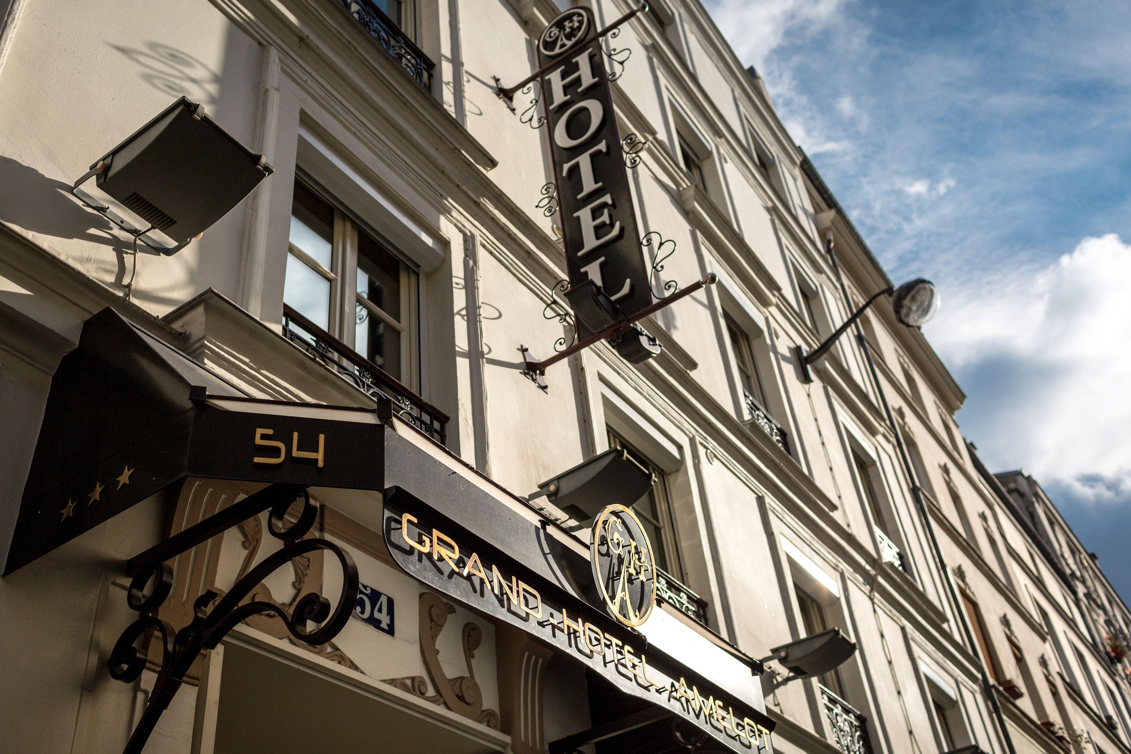 Grand Amelot Hotel 3*