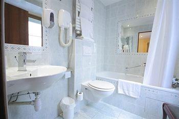 Hotel Grand Amelot Parigi